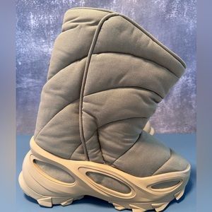 Yeezy NSLTD Boot ‘Khaki’